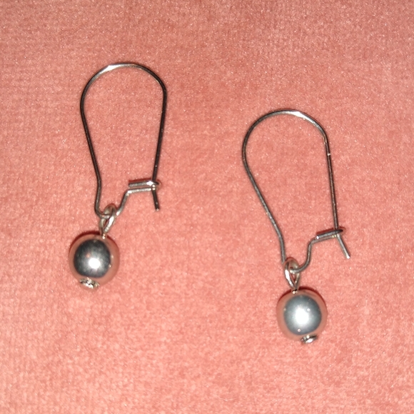 Silver Pearl Ball Dangle Handmade Earrings Stainless Steel Small Faux Pearls New - Picture 3 of 5